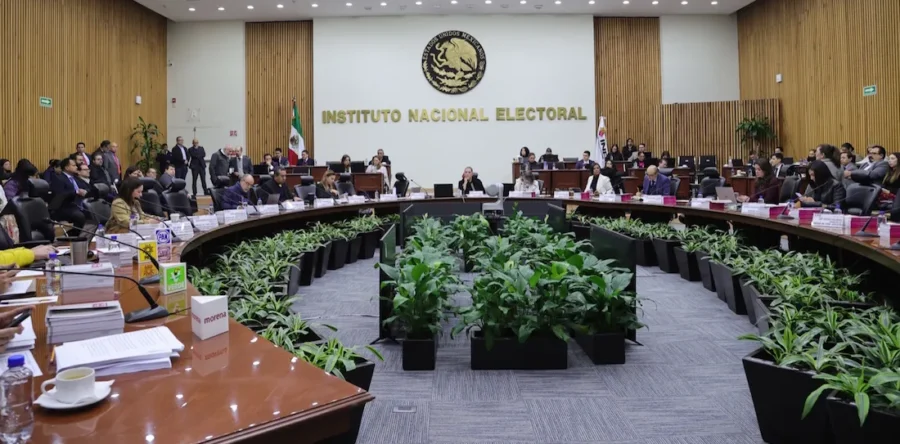 Nacidos en marzo y abril, cuyo primer apellido  inicie con la letra “A”  integraran las casillas el 2 de junio